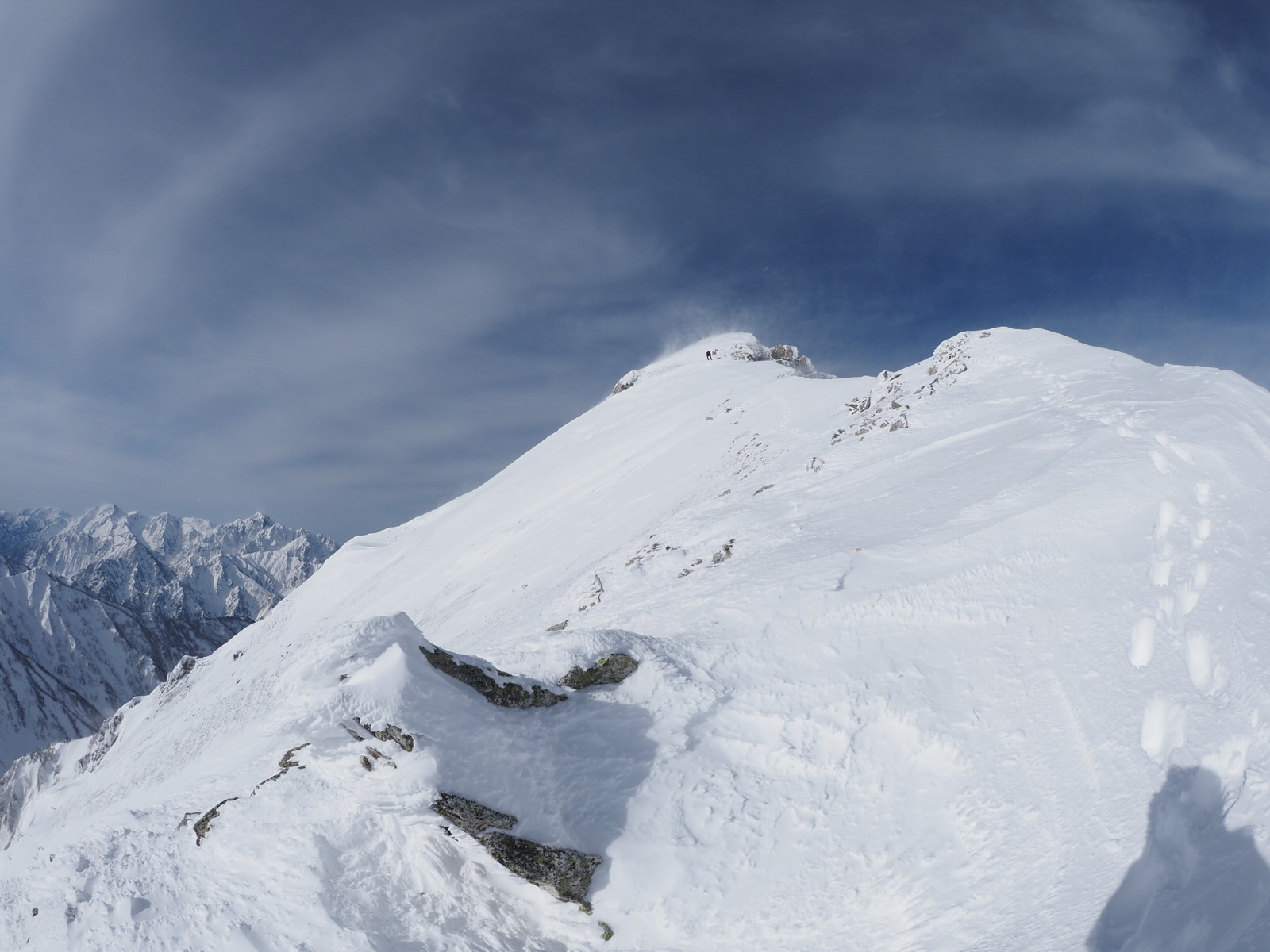 厳冬期 雪山登山 唐松岳 爆風とラッセルの末に辿り着いた山頂 静かな山の頂へ