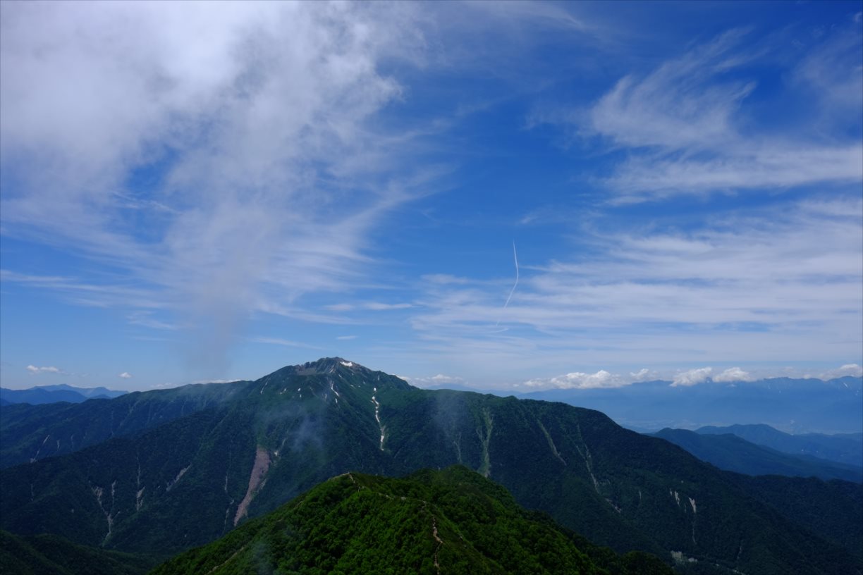 夏山登山 甲斐駒ヶ岳 仙丈ケ岳 海の日に行く標高3 000mの高山植物天国 静かな山の頂へ 夏山登山 甲斐駒ヶ岳 仙丈ケ岳 海の日に行く標高3 000mの高山植物天国 静かな山の頂へ