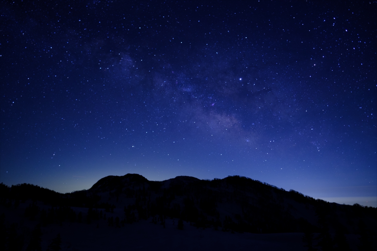 Lightroom 天の川 星空の現像方法 作例の紹介 静かな山の頂へ