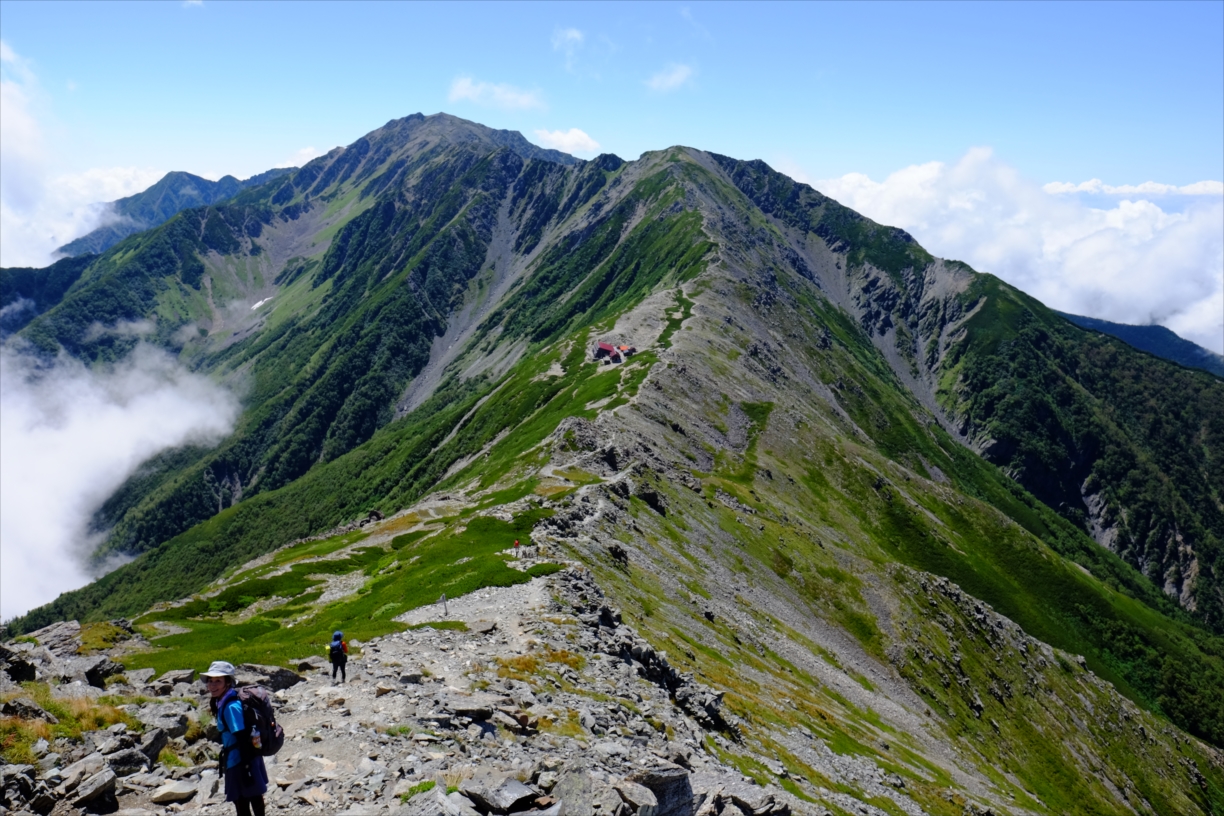 秋登山 北岳 間ノ岳 日本の標高２ ３位を巡る旅 静かな山の頂へ