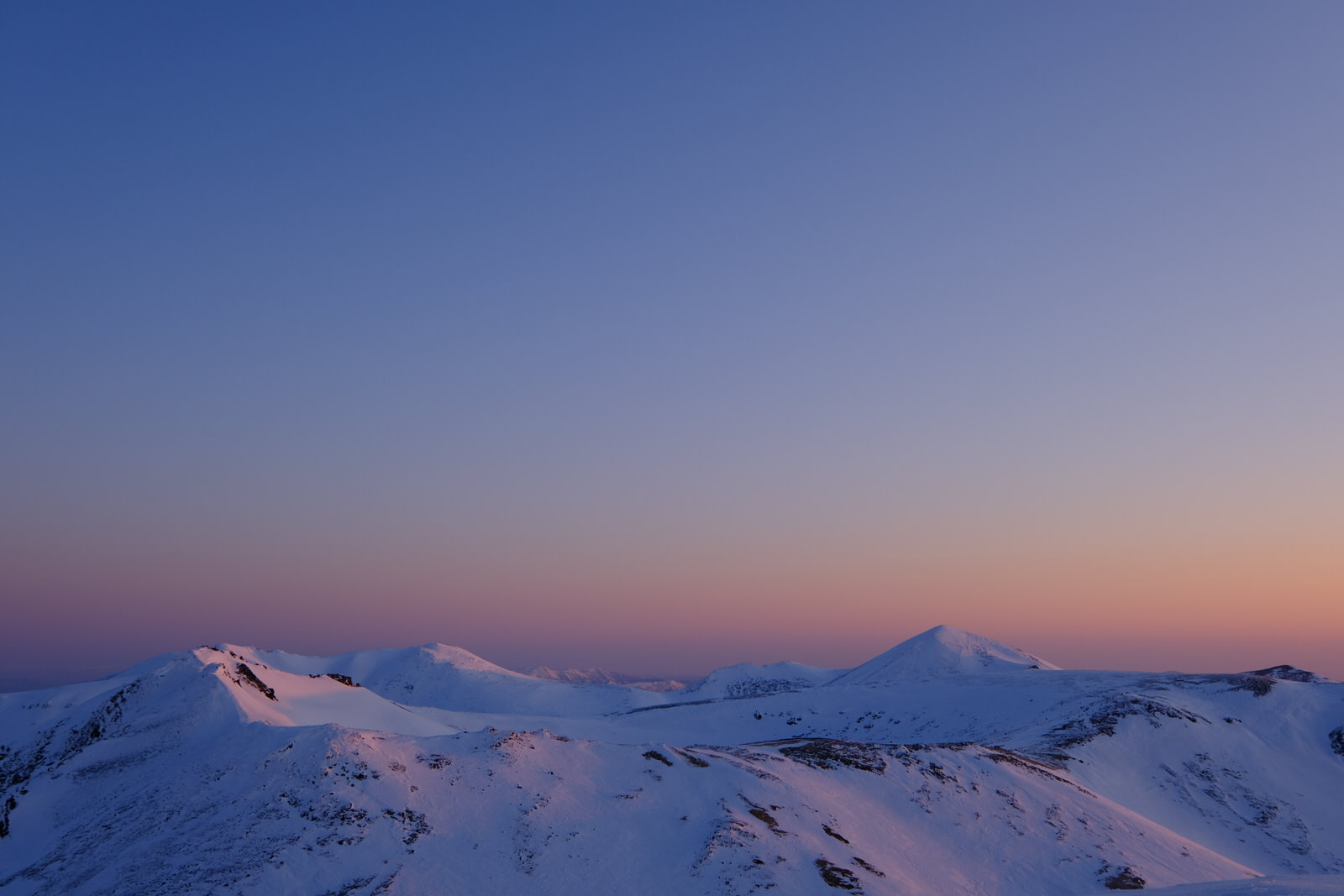 【残雪期・雪山登山】旭岳 (71)