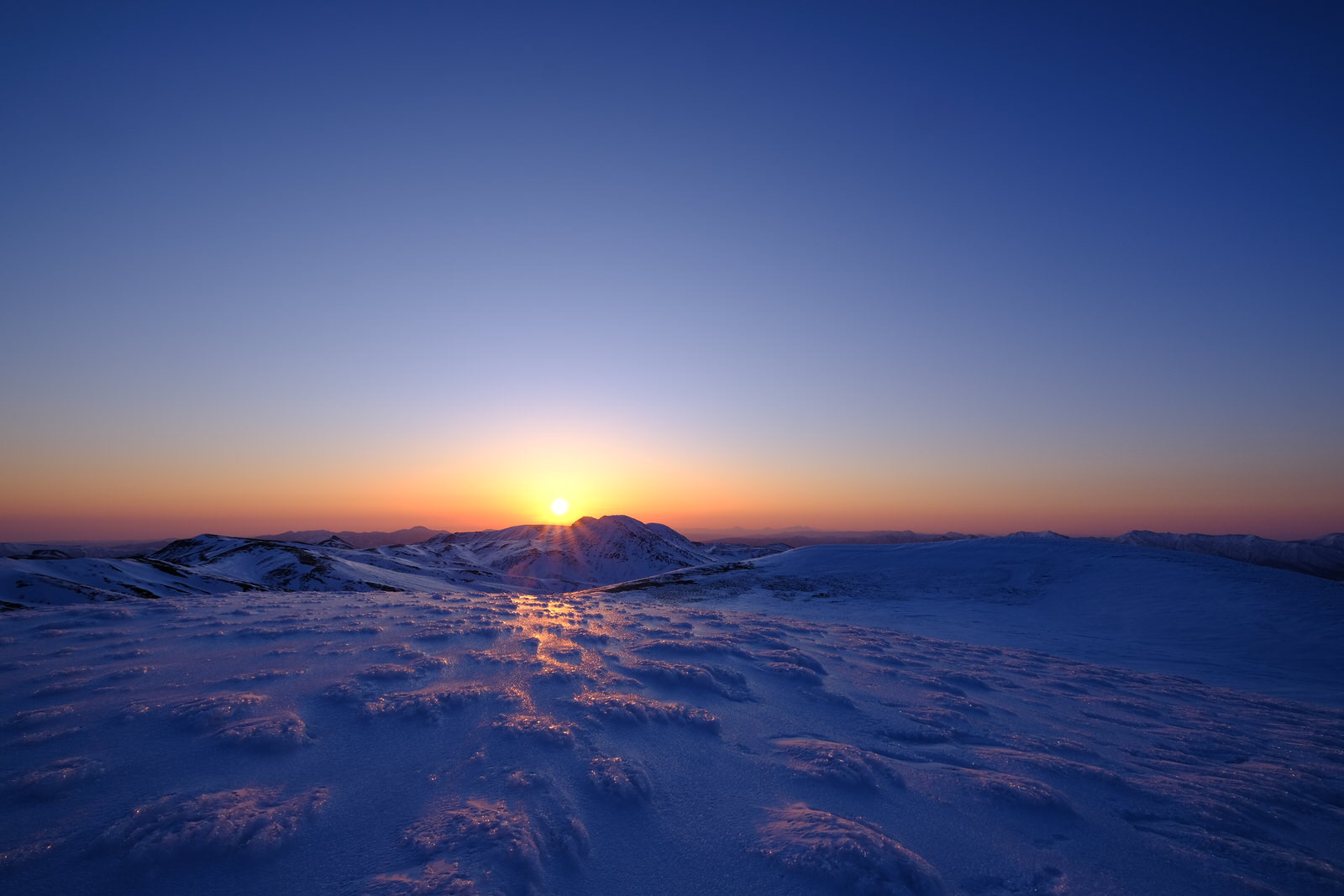 【残雪期・雪山登山】旭岳 (72)