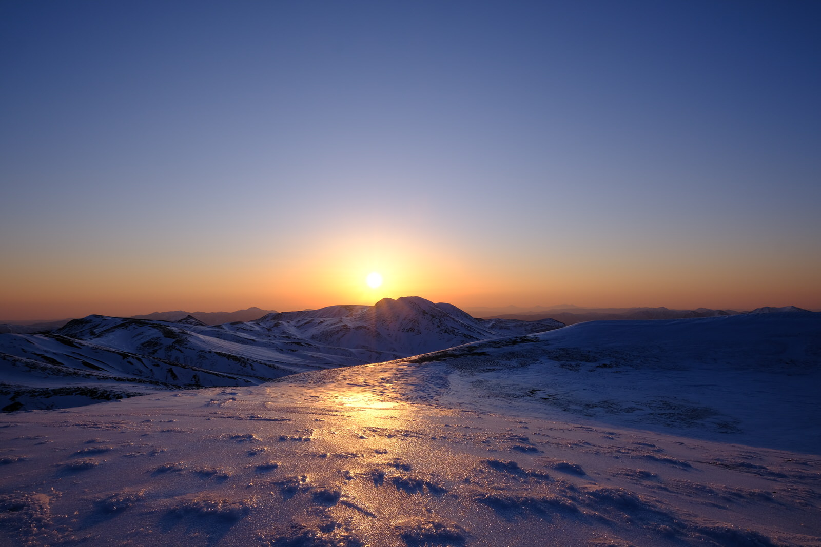 【残雪期・雪山登山】旭岳 (76)