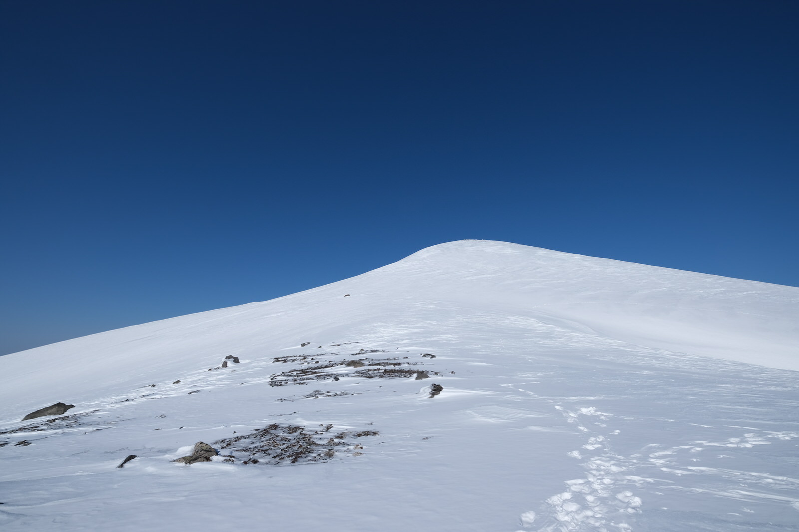 【残雪期・雪山登山】旭岳 (79)